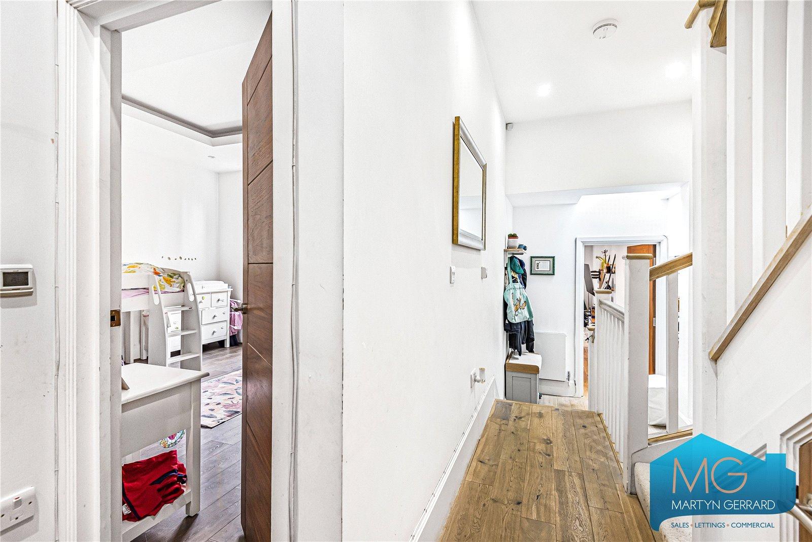 3 bedroom Apartment for sale - Martyn Gerrard