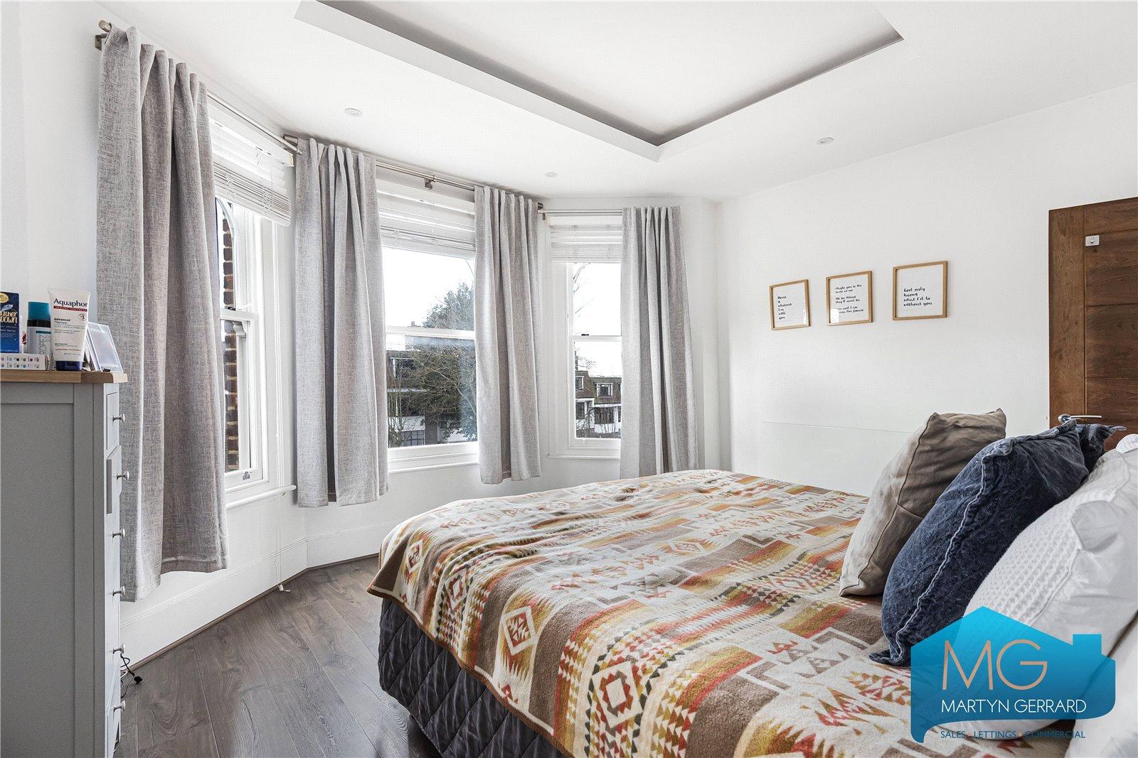 3 bedroom Apartment for sale - Martyn Gerrard