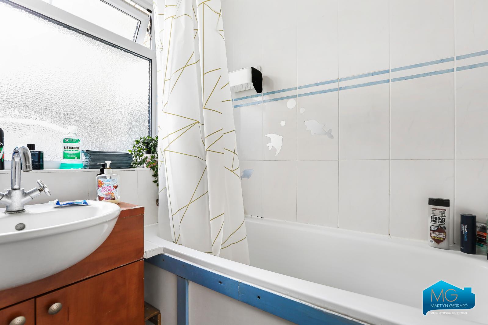 1 bedroom Apartment to rent - Martyn Gerrard