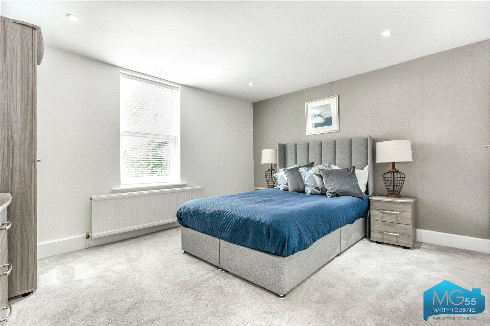 3 bedroom End of Terrace House to rent - Martyn Gerrard