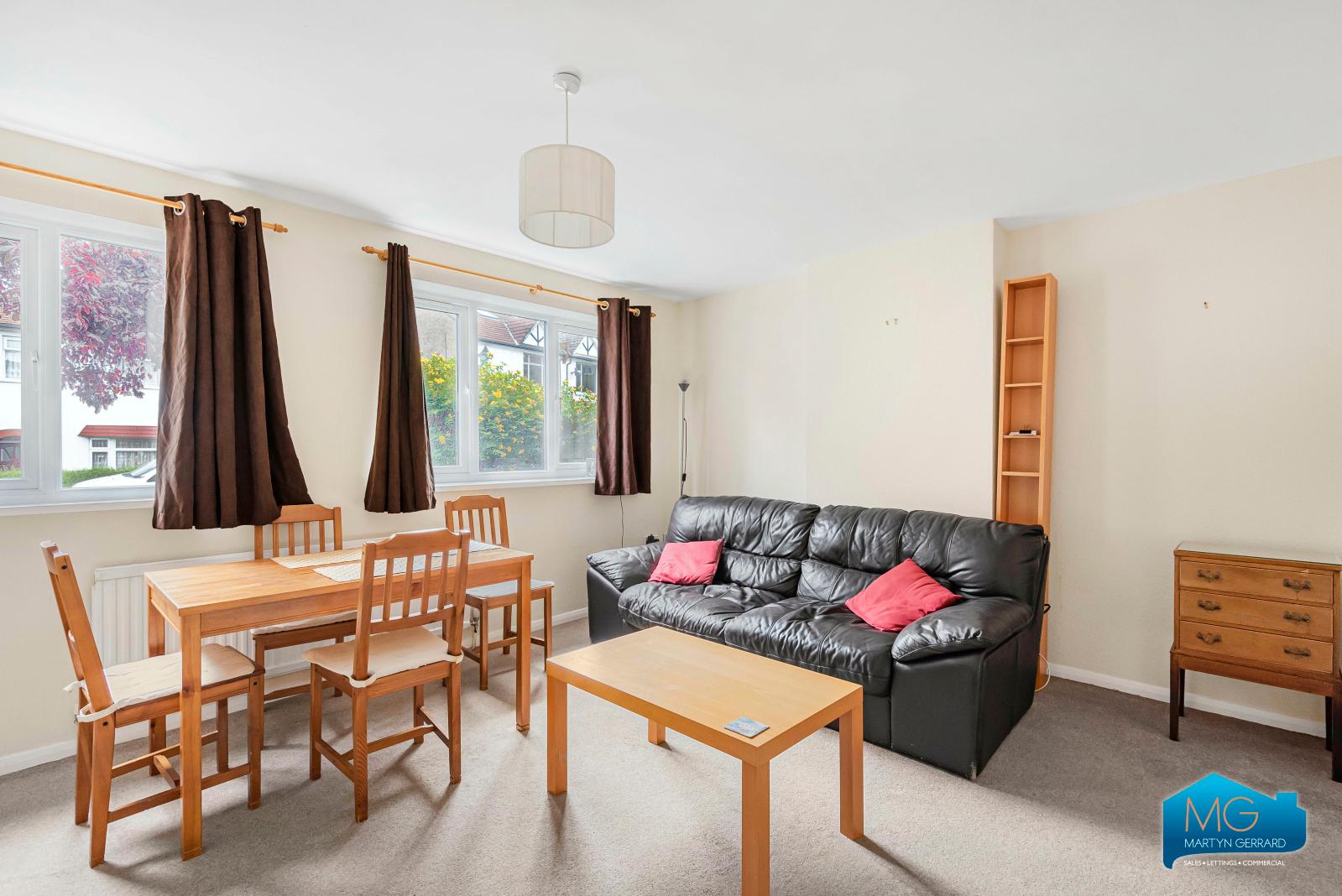 2 bedroom Apartment to rent - Martyn Gerrard