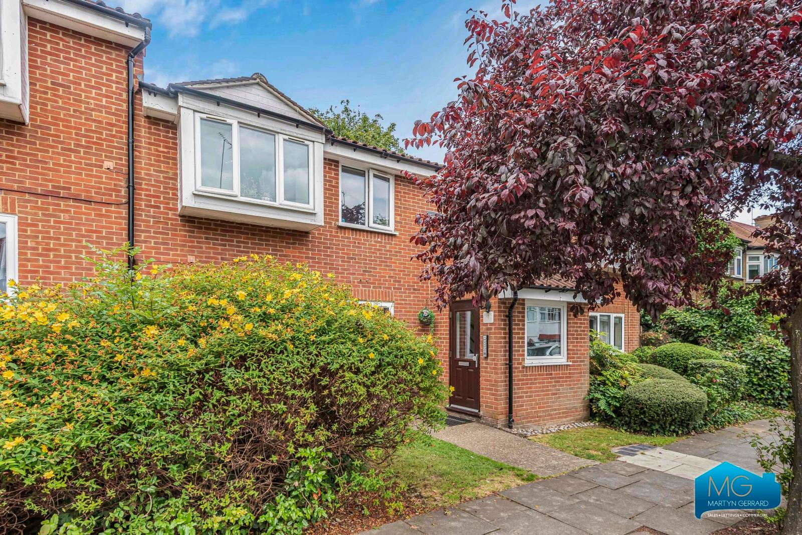 2 bedroom Apartment to rent - Martyn Gerrard