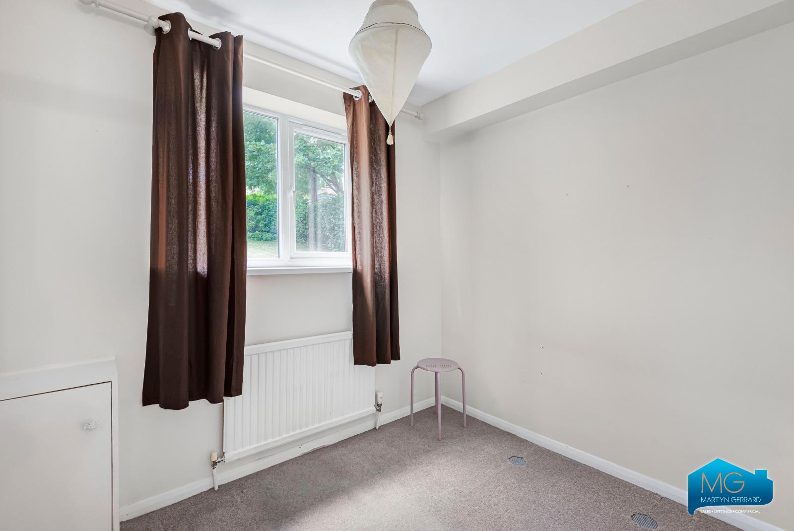 2 bedroom Apartment to rent - Martyn Gerrard