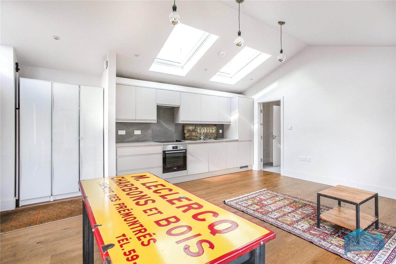 1 bedroom House to rent - Martyn Gerrard