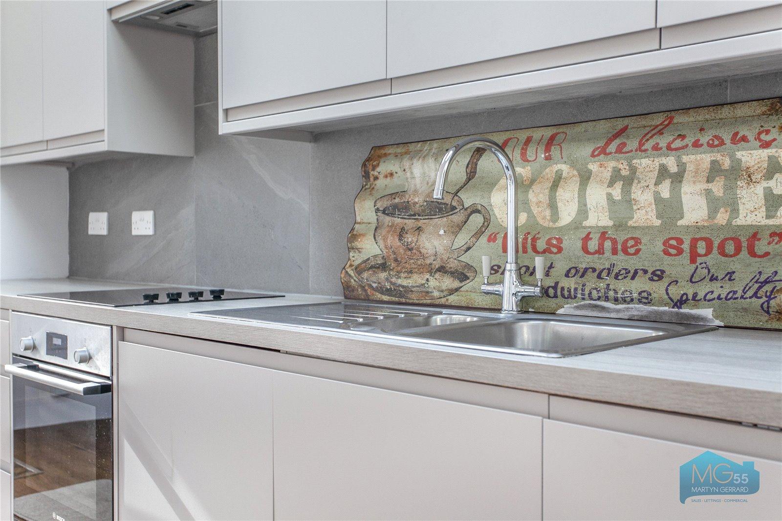 1 bedroom House to rent - Martyn Gerrard