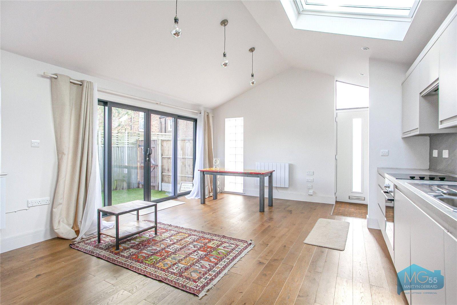 1 bedroom House to rent - Martyn Gerrard