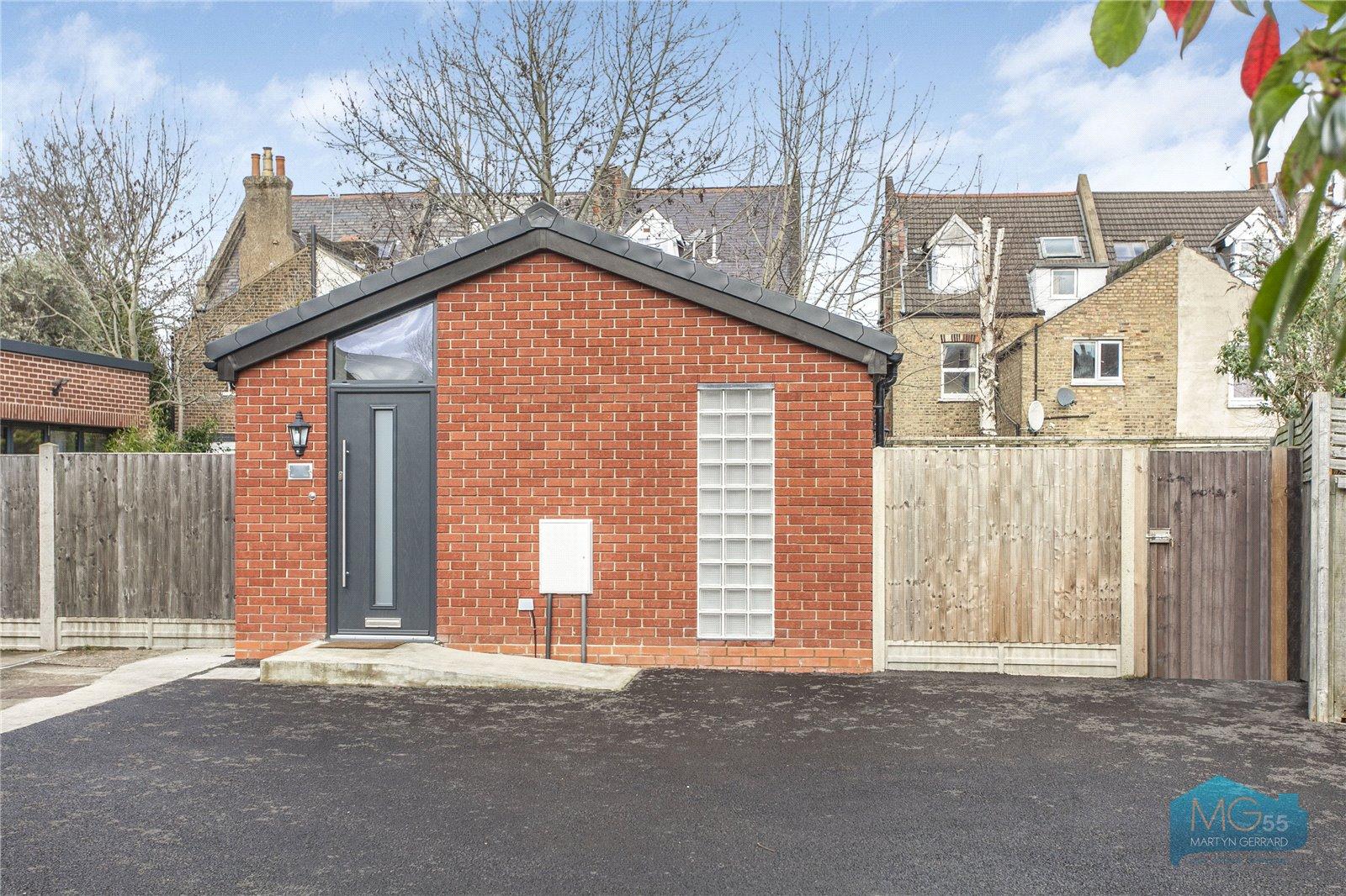 1 bedroom House to rent - Martyn Gerrard