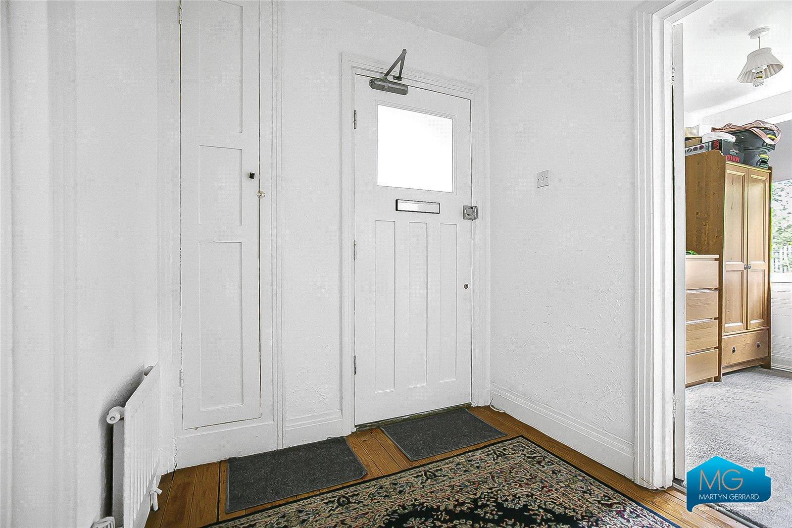 2 bedroom Ground Floor Flat to rent - Martyn Gerrard