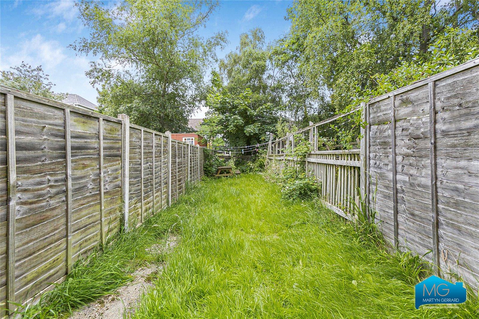 2 bedroom Ground Floor Flat to rent - Martyn Gerrard