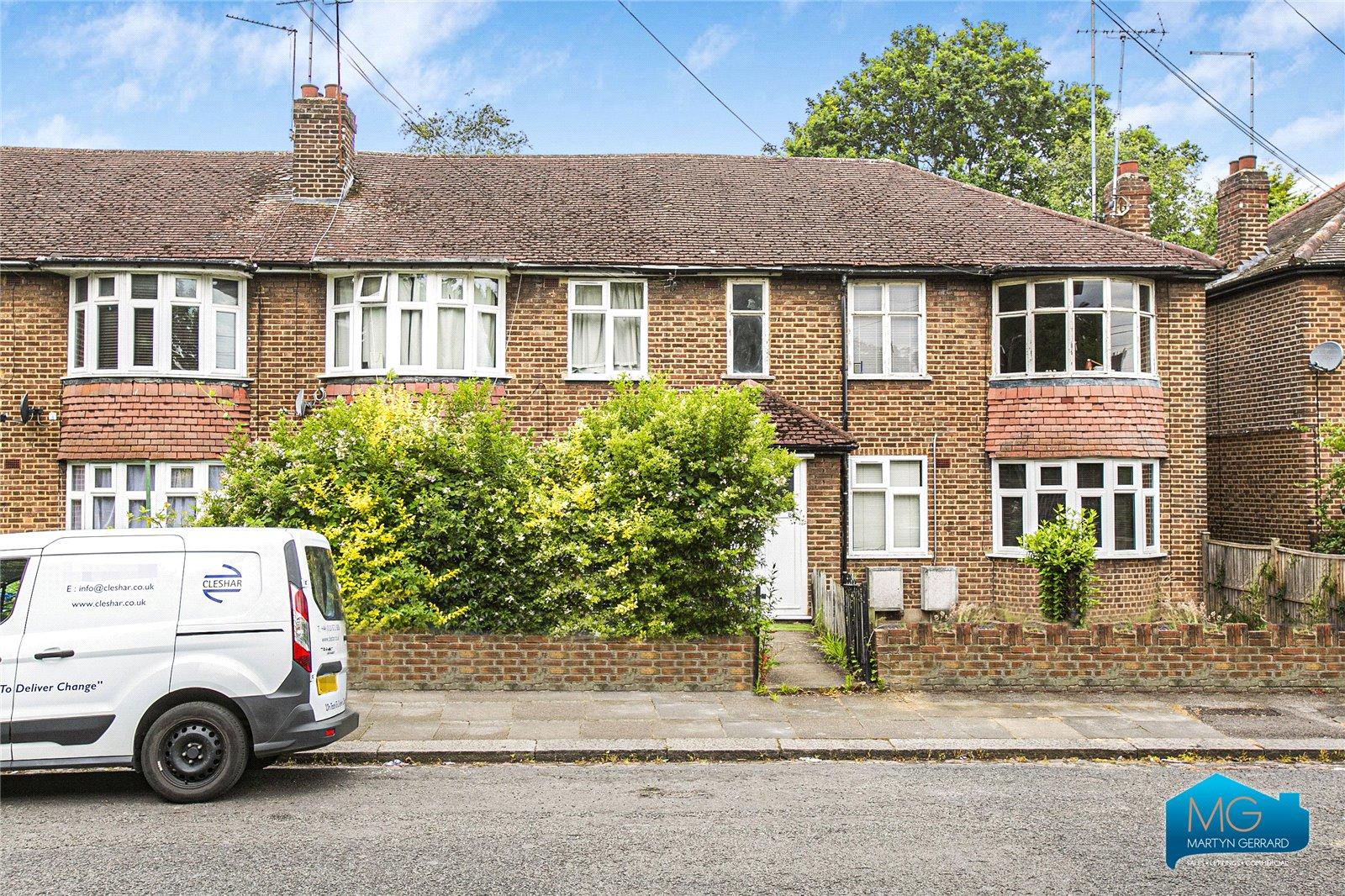 2 bedroom Ground Floor Flat to rent - Martyn Gerrard