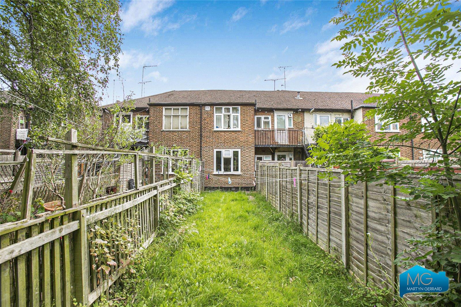2 bedroom Ground Floor Flat to rent - Martyn Gerrard