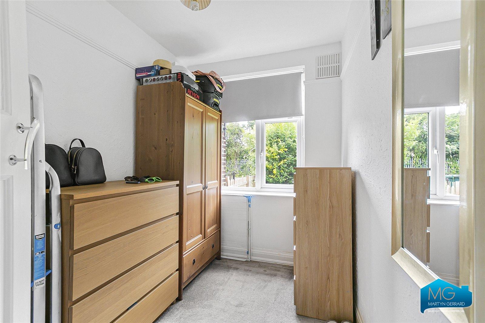 2 bedroom Ground Floor Flat to rent - Martyn Gerrard