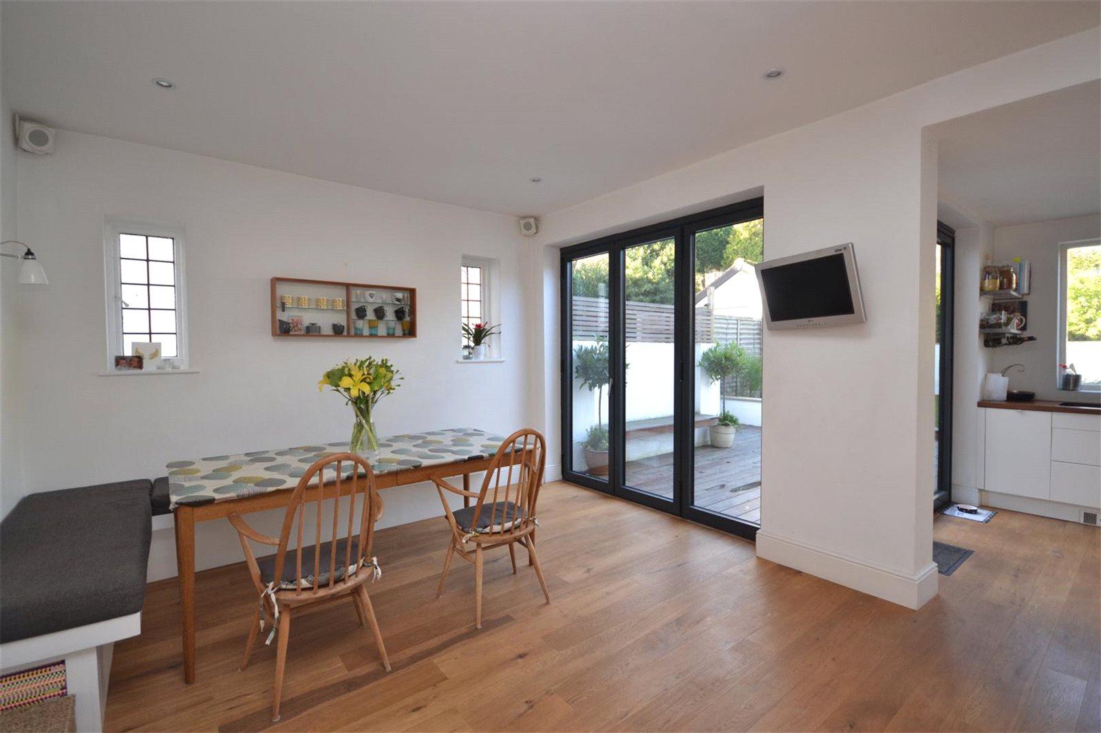 3 bedroom Semi-Detached House to rent - Martyn Gerrard