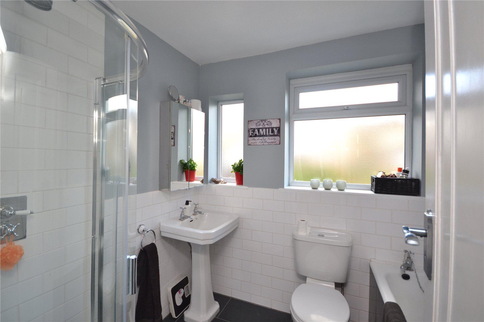 3 bedroom Semi-Detached House to rent - Martyn Gerrard