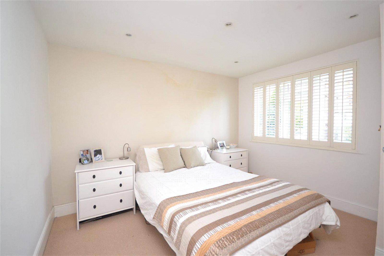 3 bedroom Semi-Detached House to rent - Martyn Gerrard