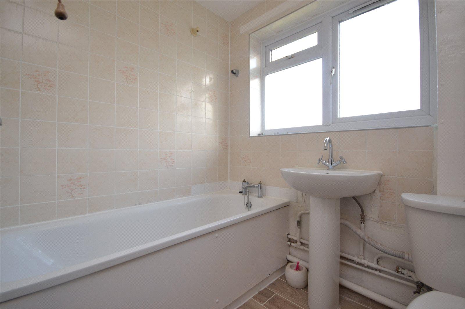 2 bedroom Apartment to rent - Martyn Gerrard