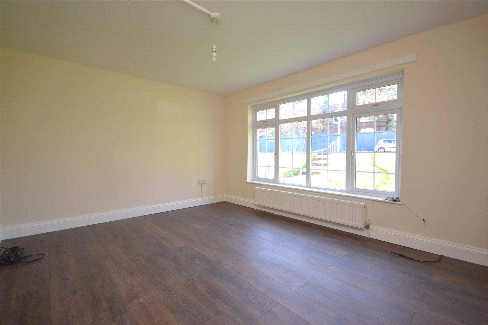 2 bedroom Apartment to rent - Martyn Gerrard