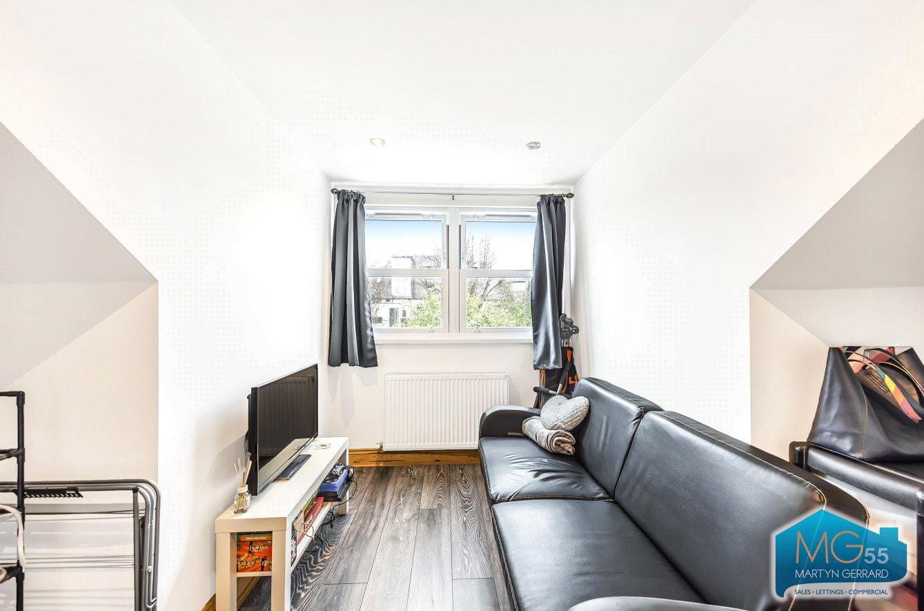 1 bedroom Apartment to rent - Martyn Gerrard