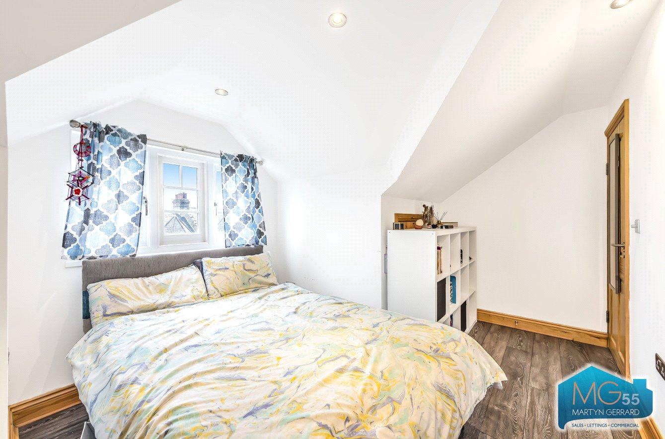 1 bedroom Apartment to rent - Martyn Gerrard