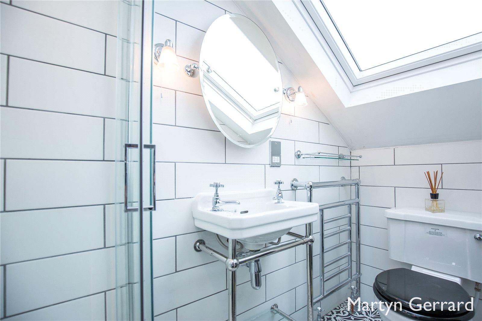 2 bedroom Apartment to rent - Martyn Gerrard