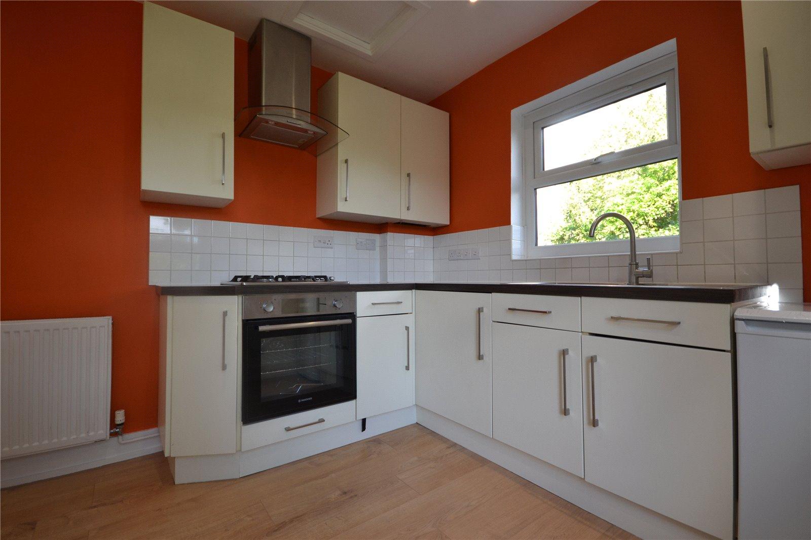 2 bedroom Apartment to rent - Martyn Gerrard
