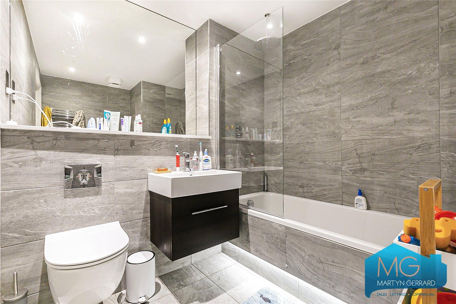 3 bedroom Apartment to rent - Martyn Gerrard