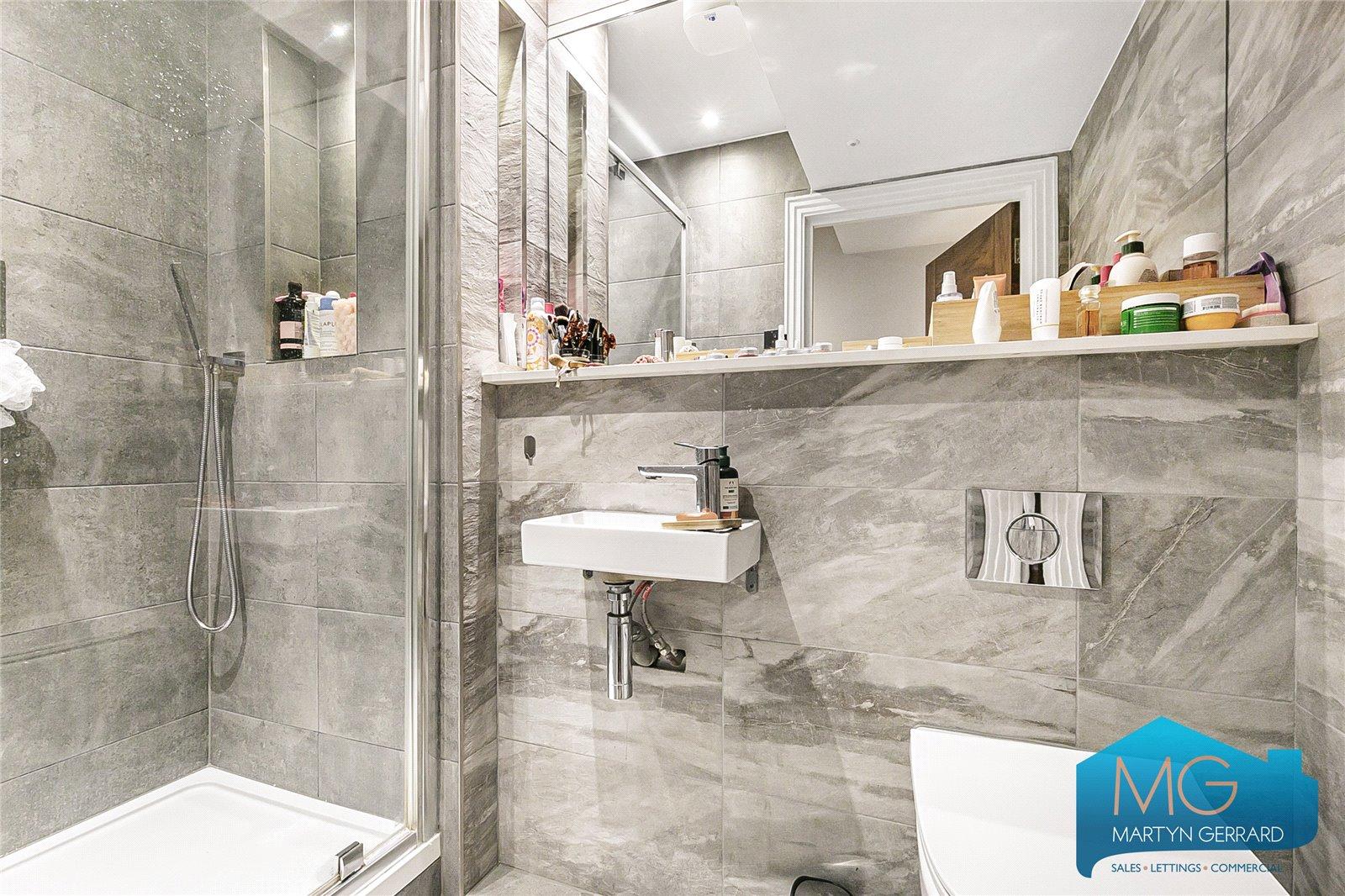 3 bedroom Apartment to rent - Martyn Gerrard