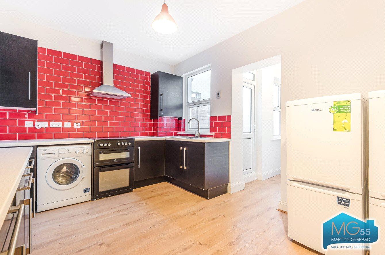 3 bedroom House to rent - Martyn Gerrard