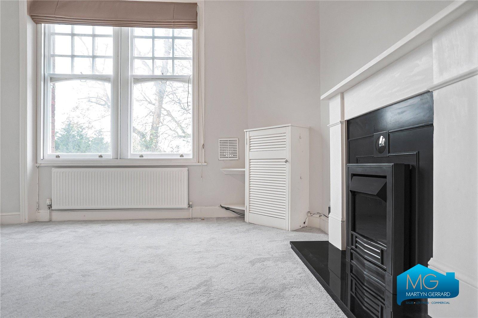 2 bedroom Apartment to rent - Martyn Gerrard
