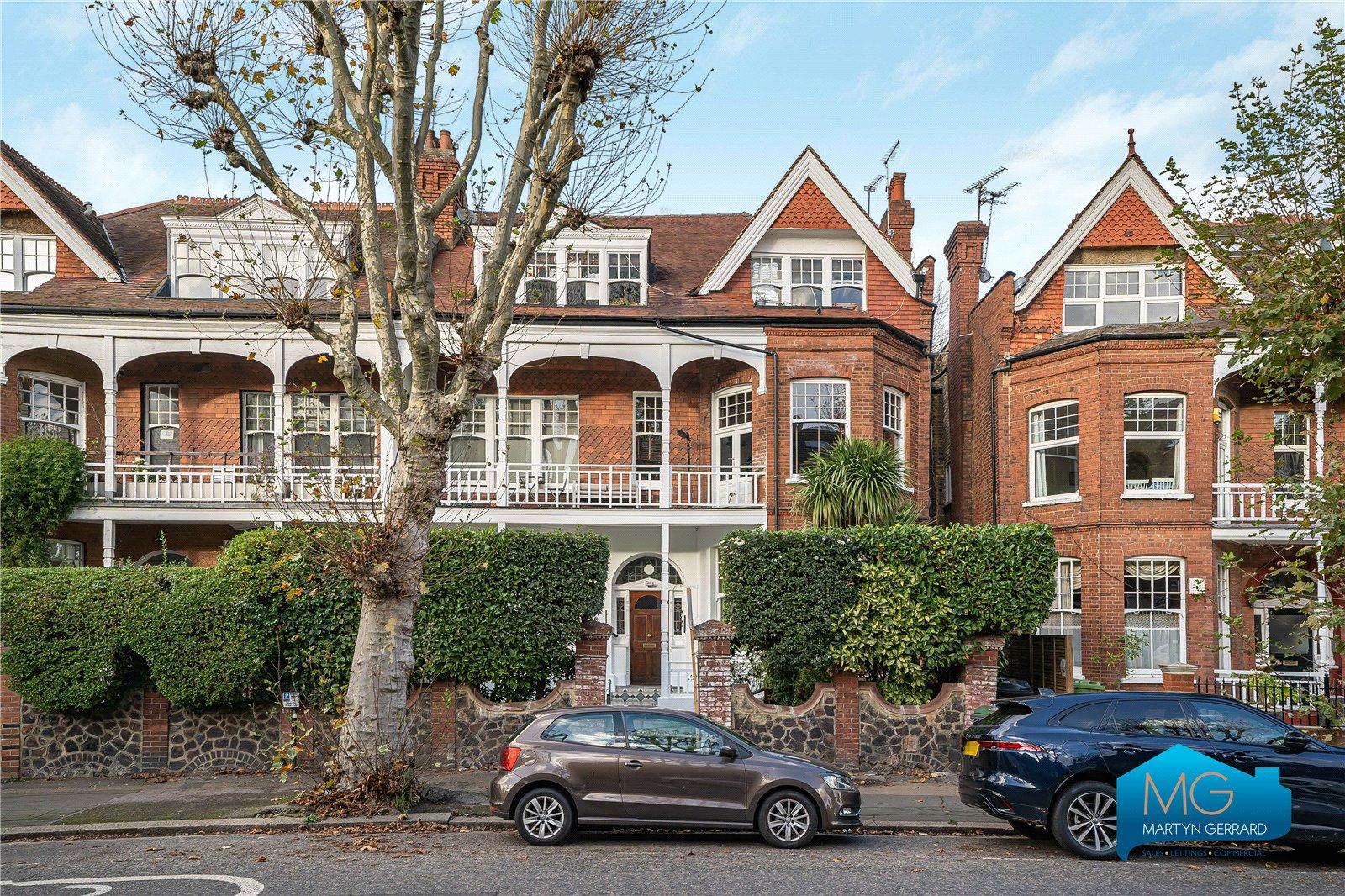 2 bedroom Apartment to rent - Martyn Gerrard