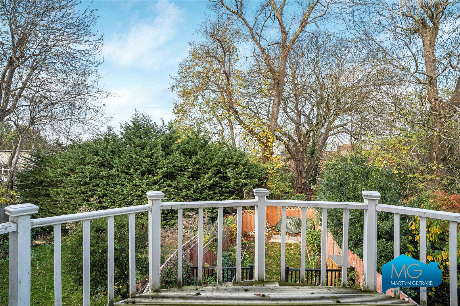 2 bedroom Apartment to rent - Martyn Gerrard