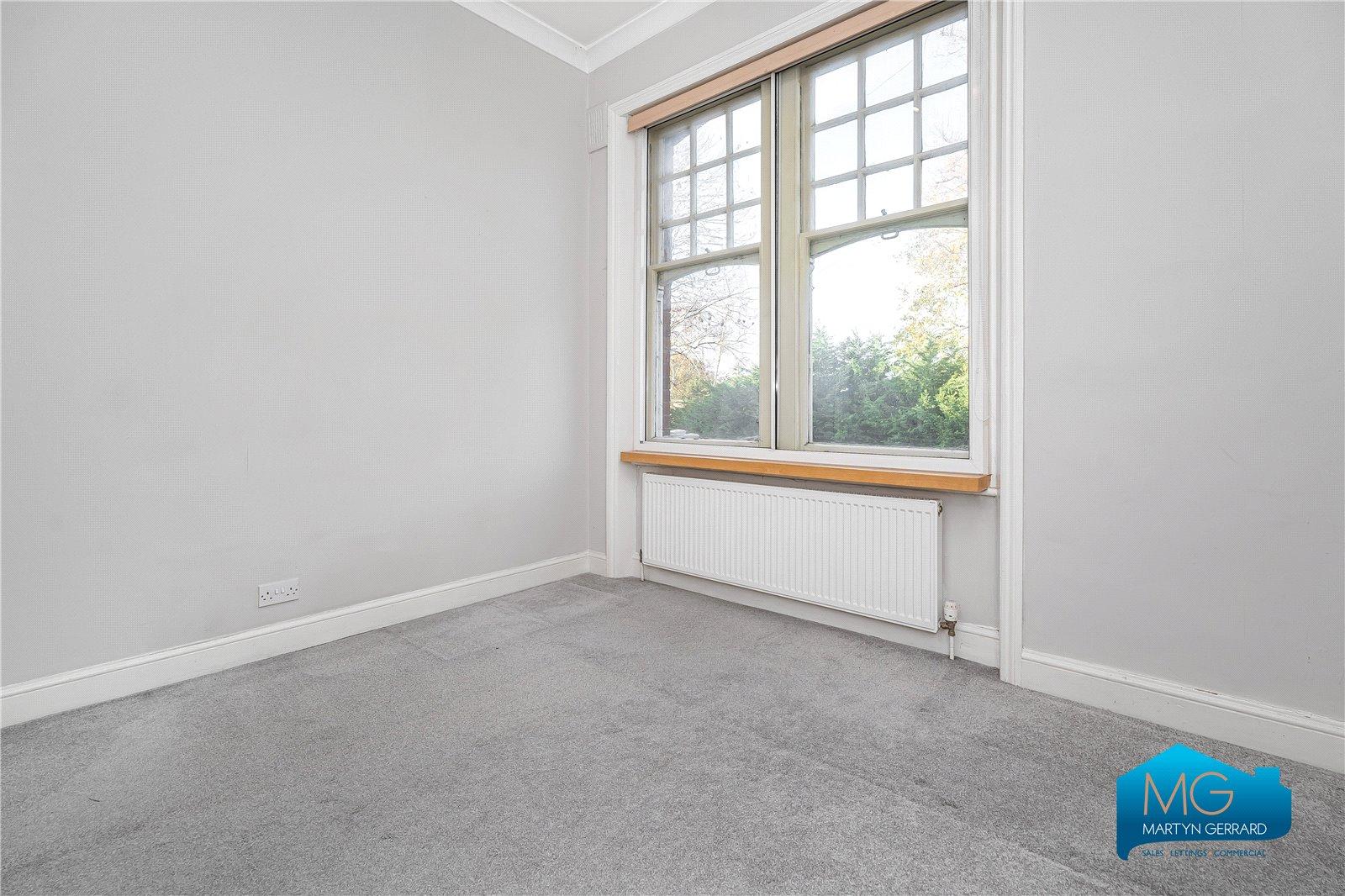 2 bedroom Apartment to rent - Martyn Gerrard