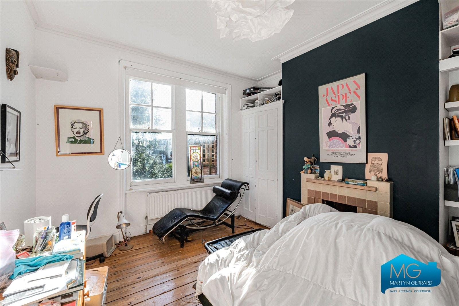3 bedroom Apartment to rent - Martyn Gerrard
