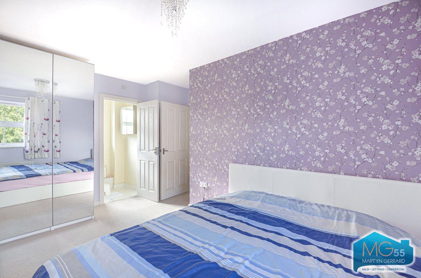 2 bedroom Apartment to rent - Martyn Gerrard