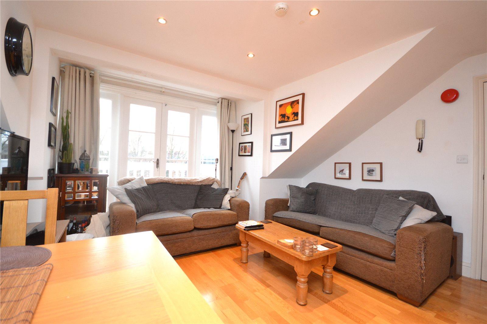 1 bedroom Apartment to rent + ' - Martyn Gerrard