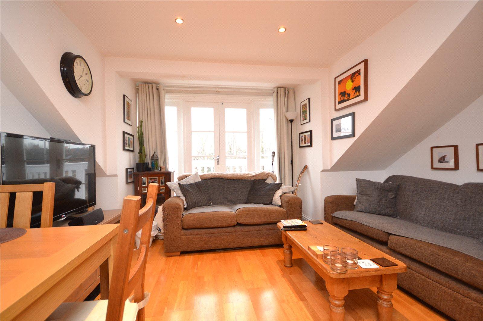 1 bedroom Apartment to rent - Martyn Gerrard
