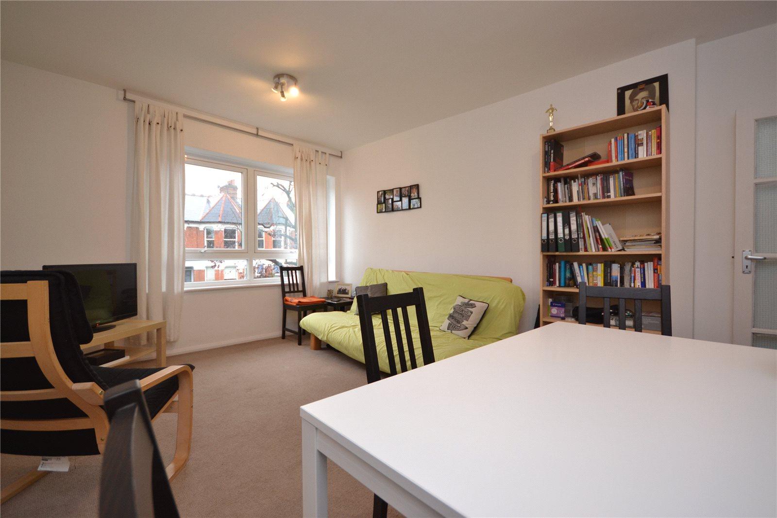 1 bedroom Apartment to rent - Martyn Gerrard