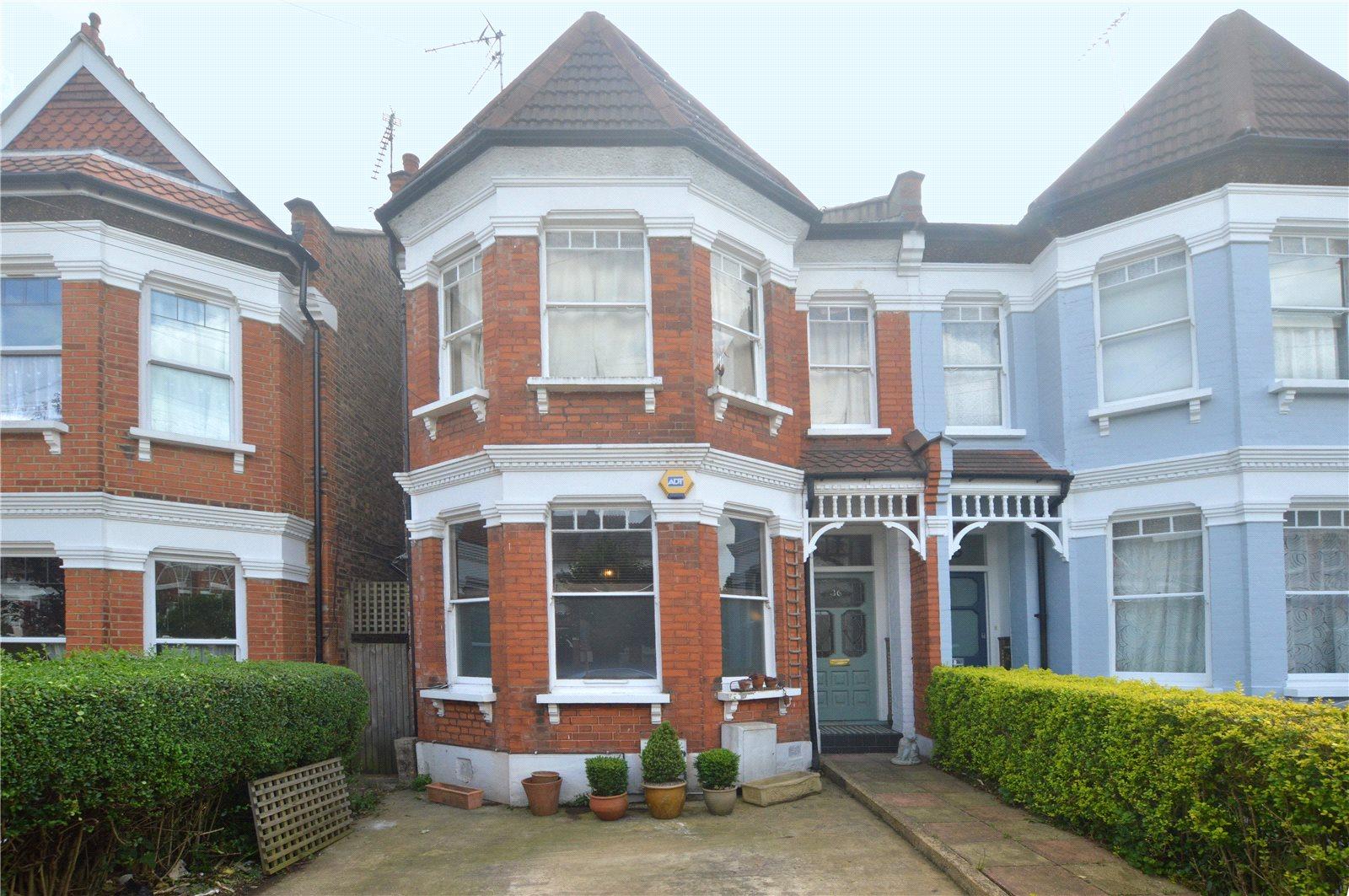 2 bedroom Apartment to rent - Martyn Gerrard