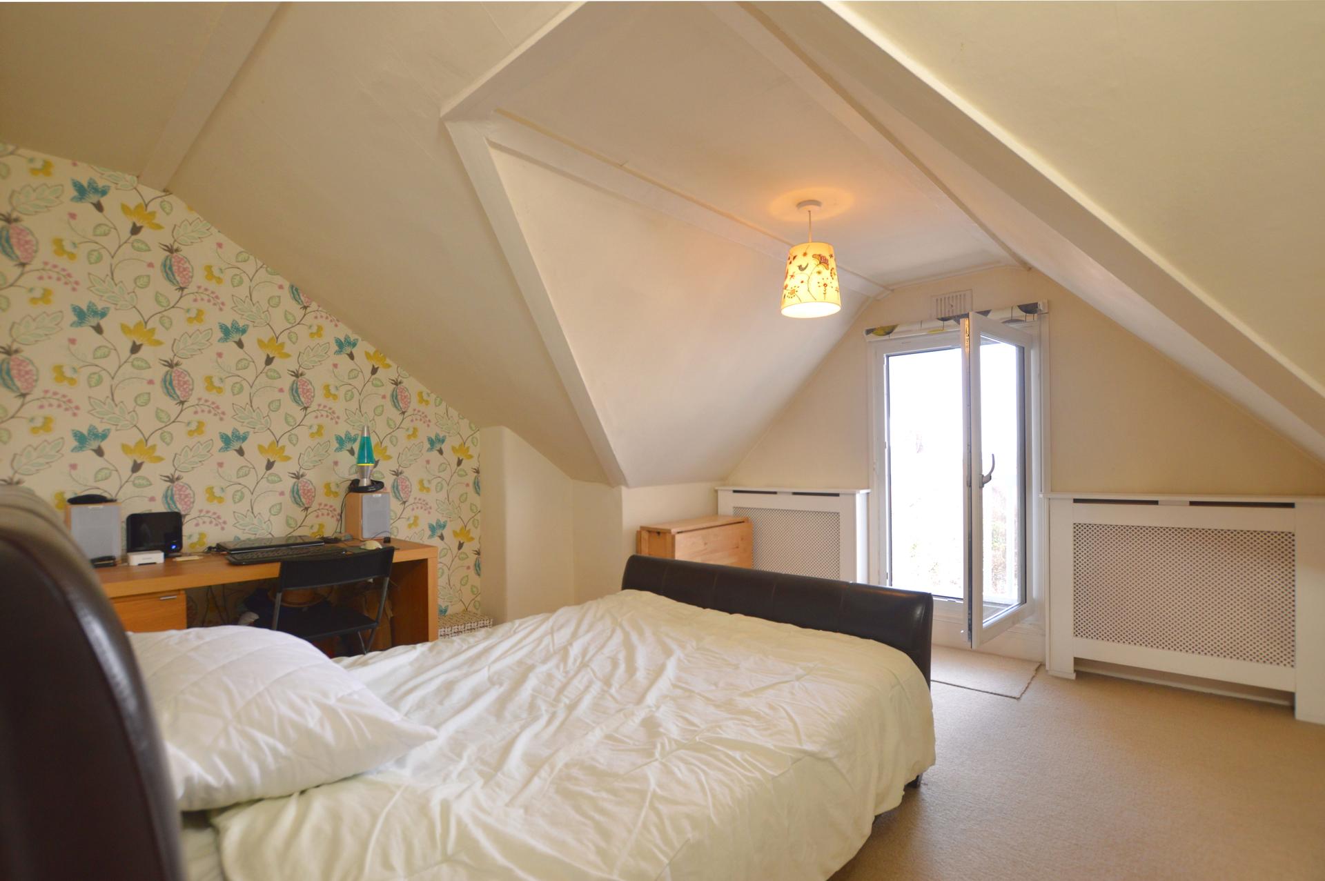 2 bedroom Apartment to rent - Martyn Gerrard