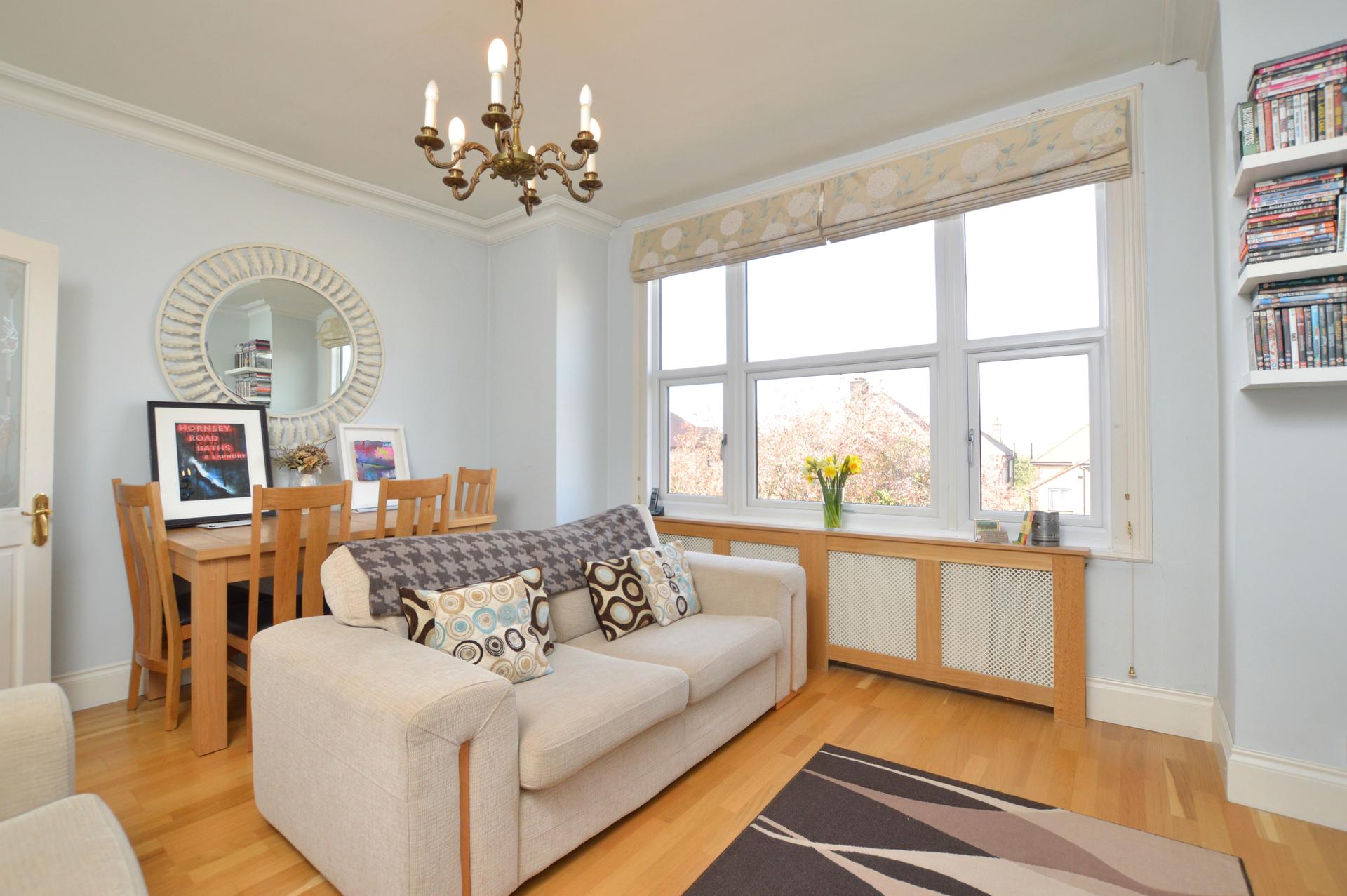 2 bedroom Apartment to rent - Martyn Gerrard