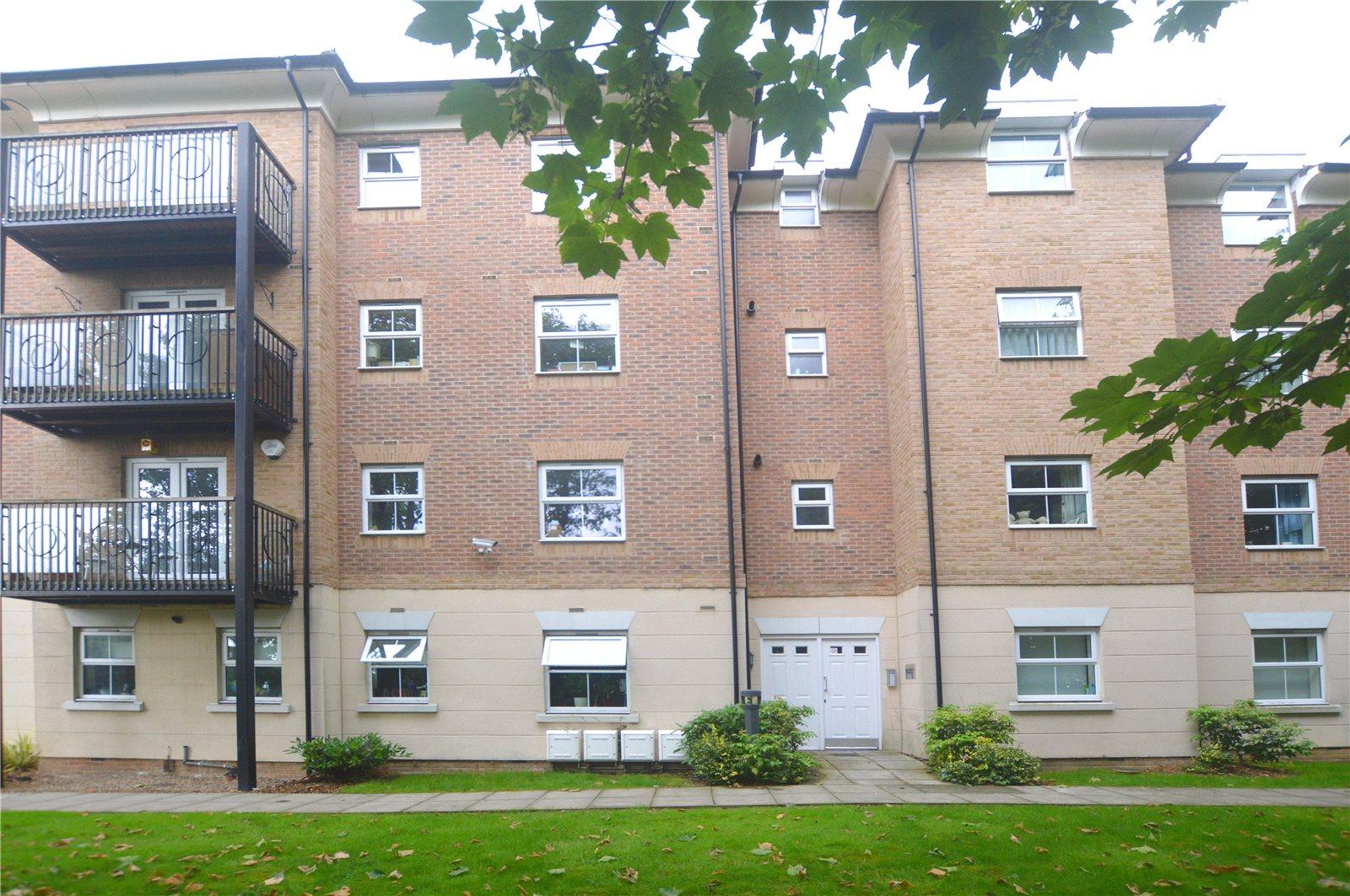 2 bedroom Apartment to rent - Martyn Gerrard