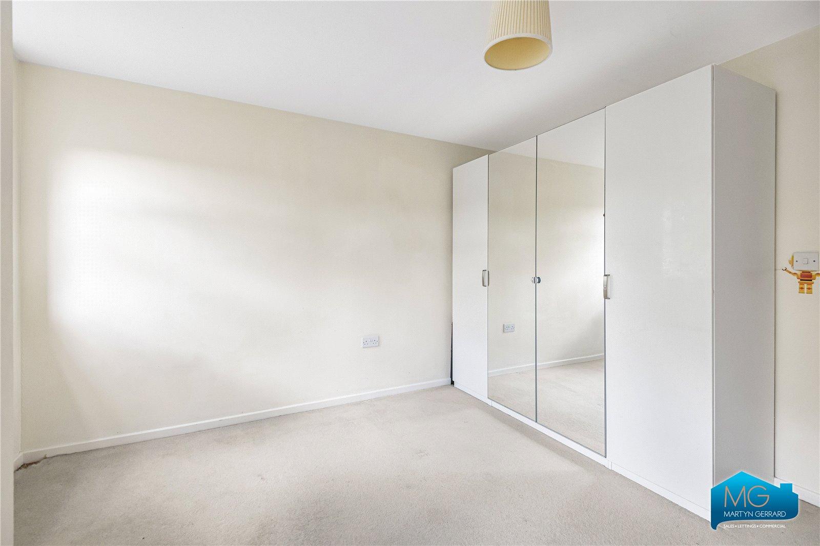 2 bedroom Apartment to rent - Martyn Gerrard