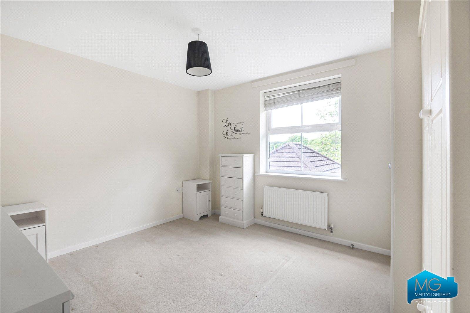 2 bedroom Apartment to rent - Martyn Gerrard