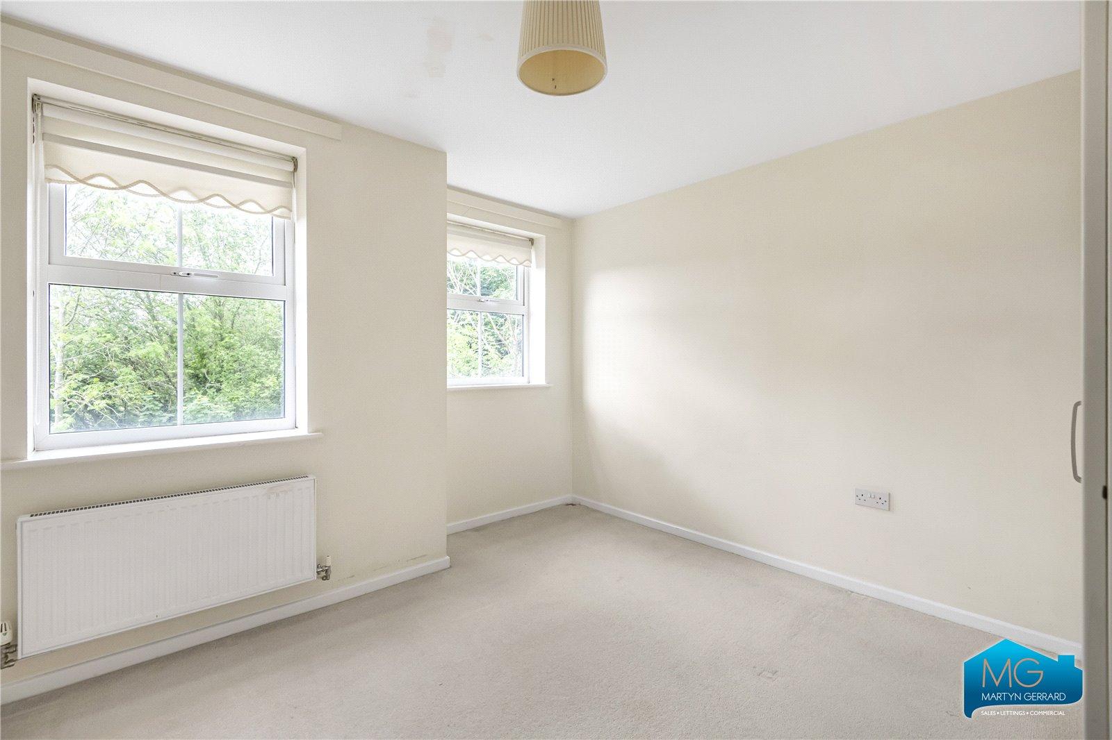 2 bedroom Apartment to rent - Martyn Gerrard