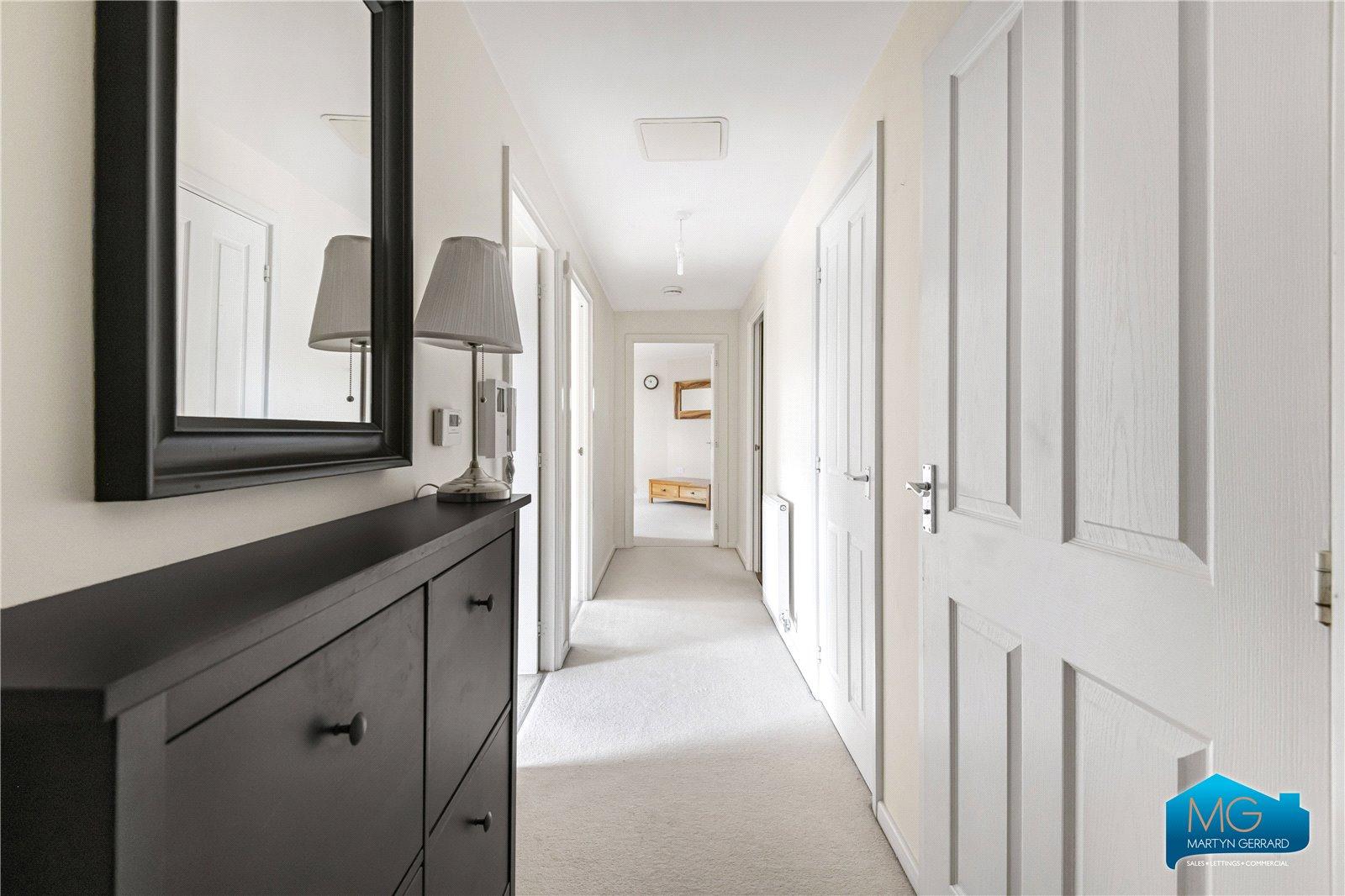 2 bedroom Apartment to rent - Martyn Gerrard