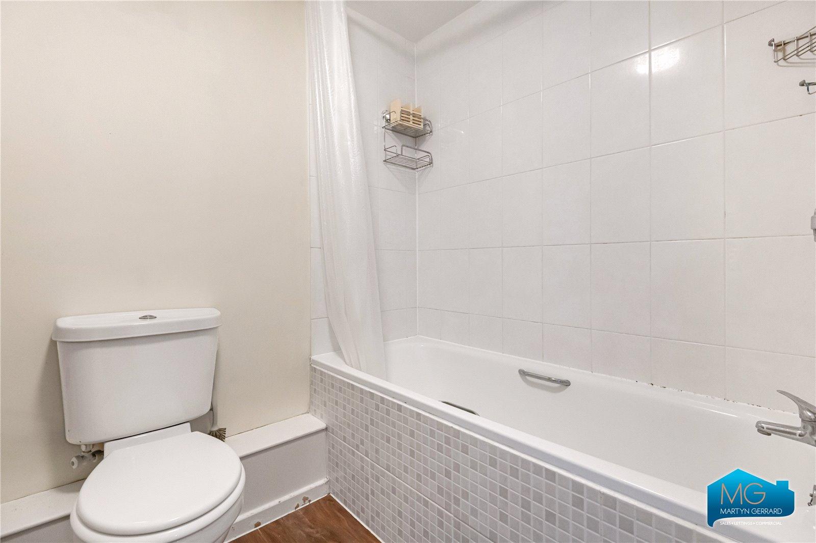 2 bedroom Apartment to rent - Martyn Gerrard