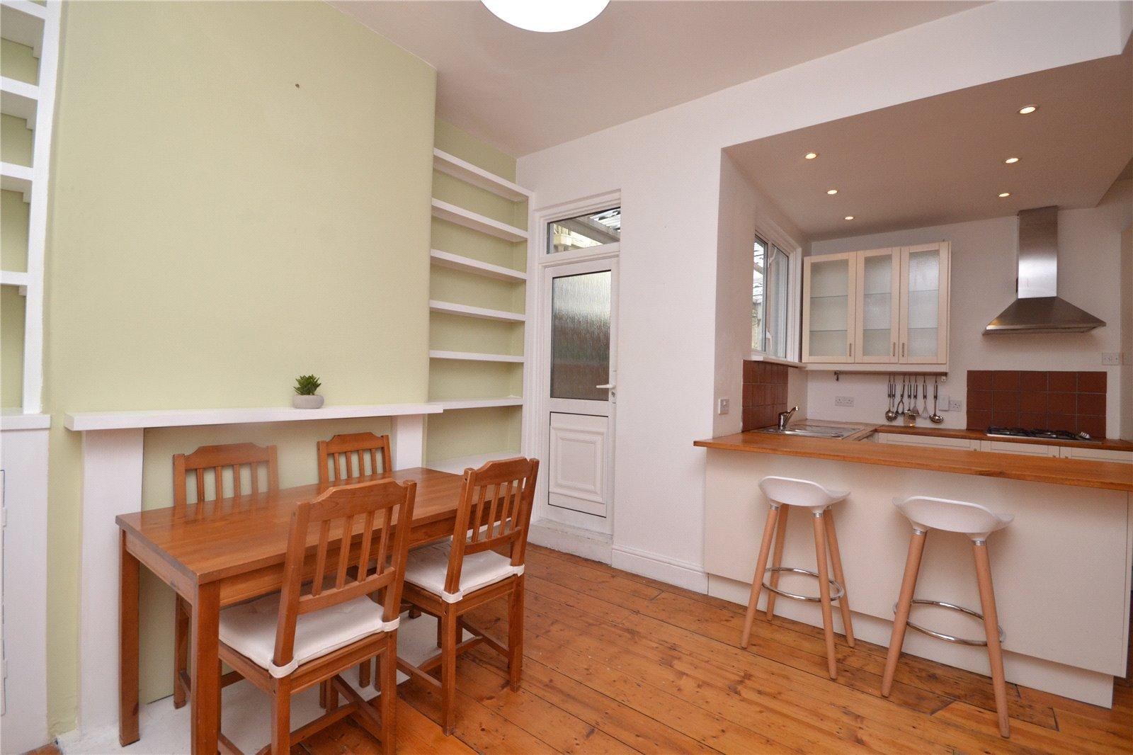 1 bedroom Apartment to rent - Martyn Gerrard