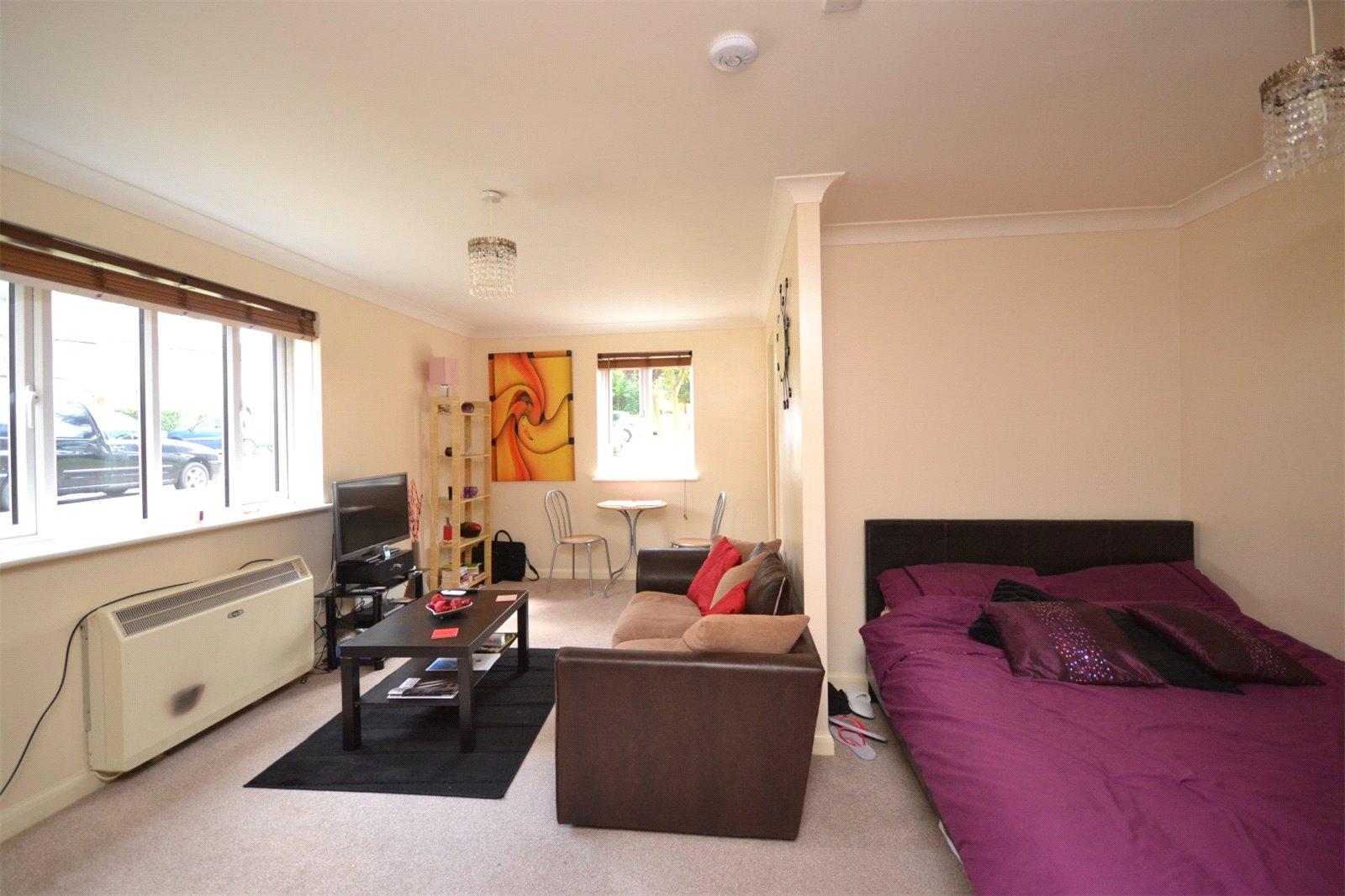 Ground Floor Flat to rent - Martyn Gerrard
