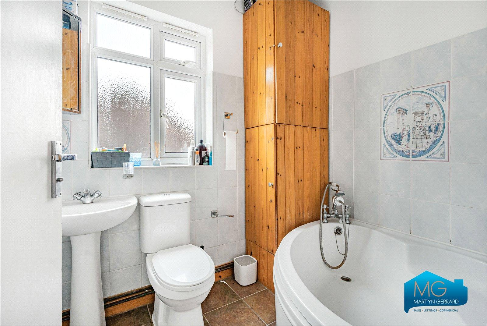 1 bedroom Apartment to rent - Martyn Gerrard