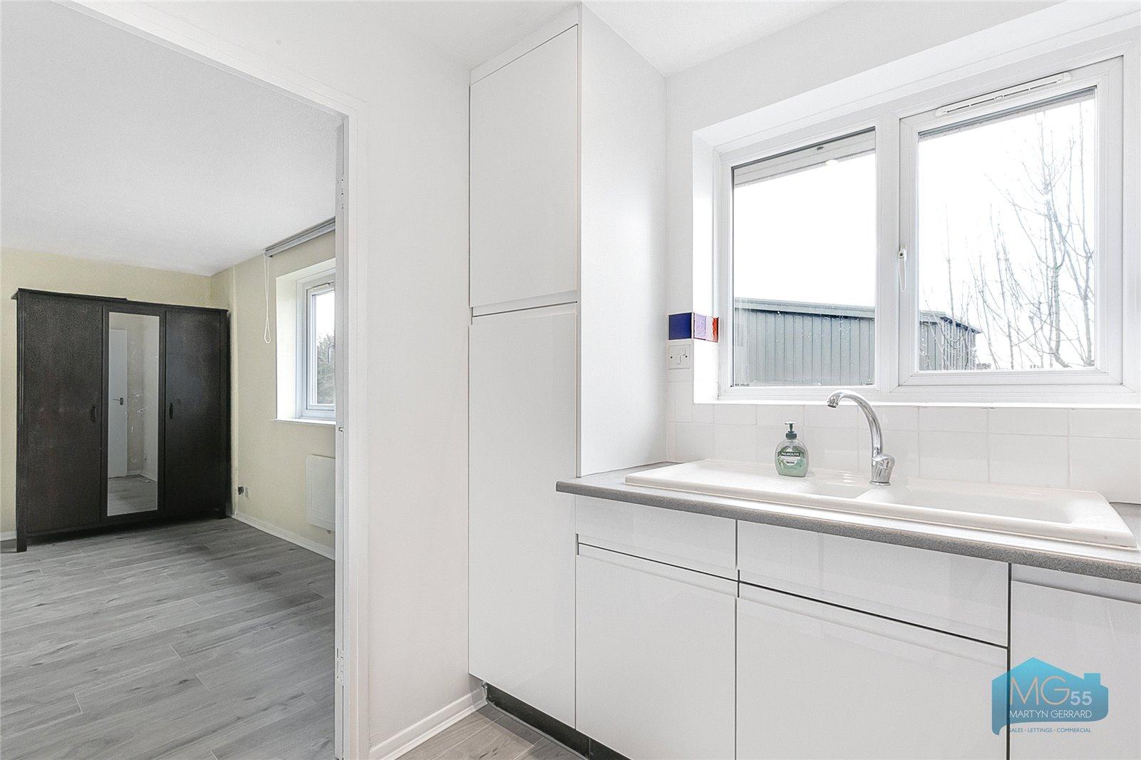 Apartment to rent - Martyn Gerrard